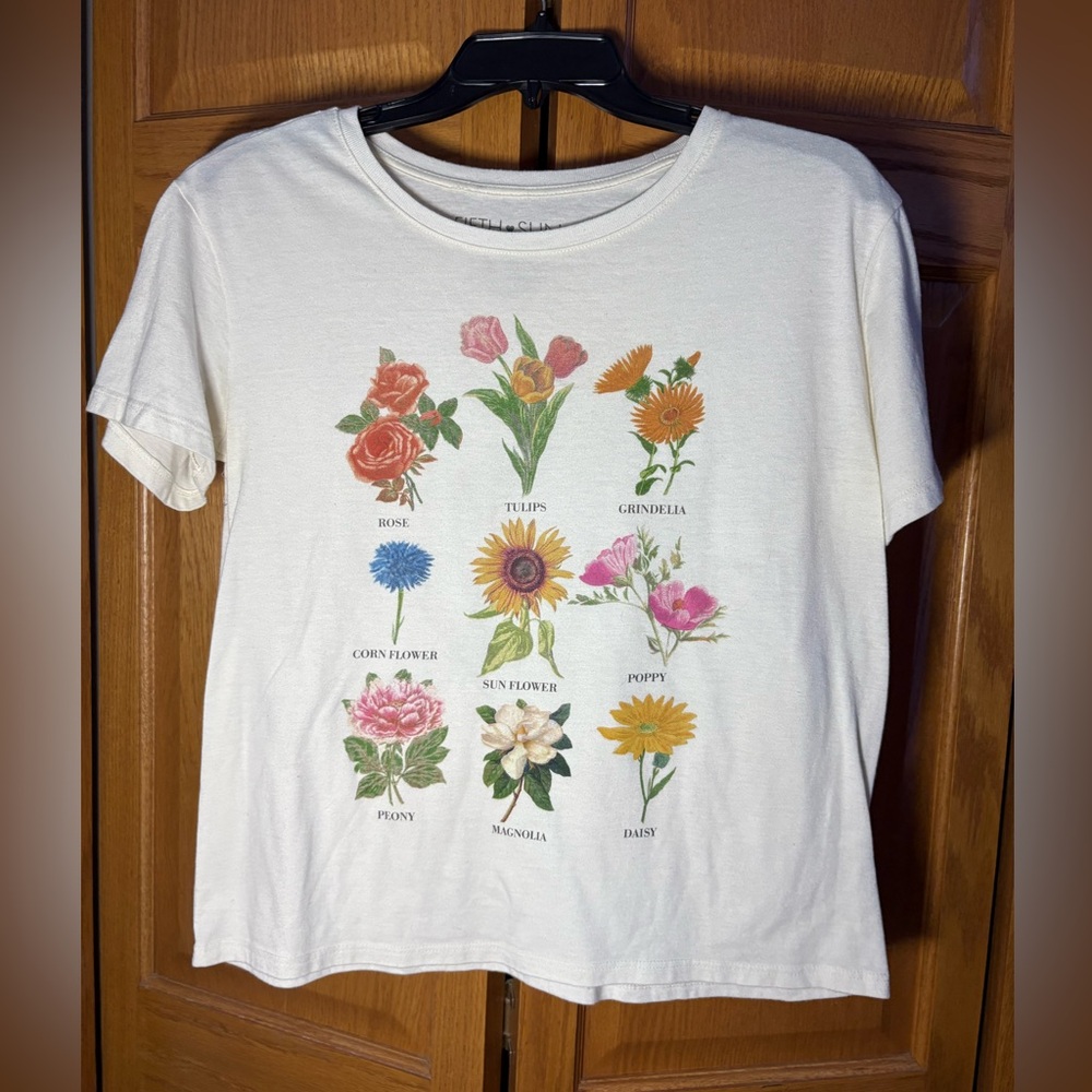 Fifth Sun Cream Floral Graphic Tee